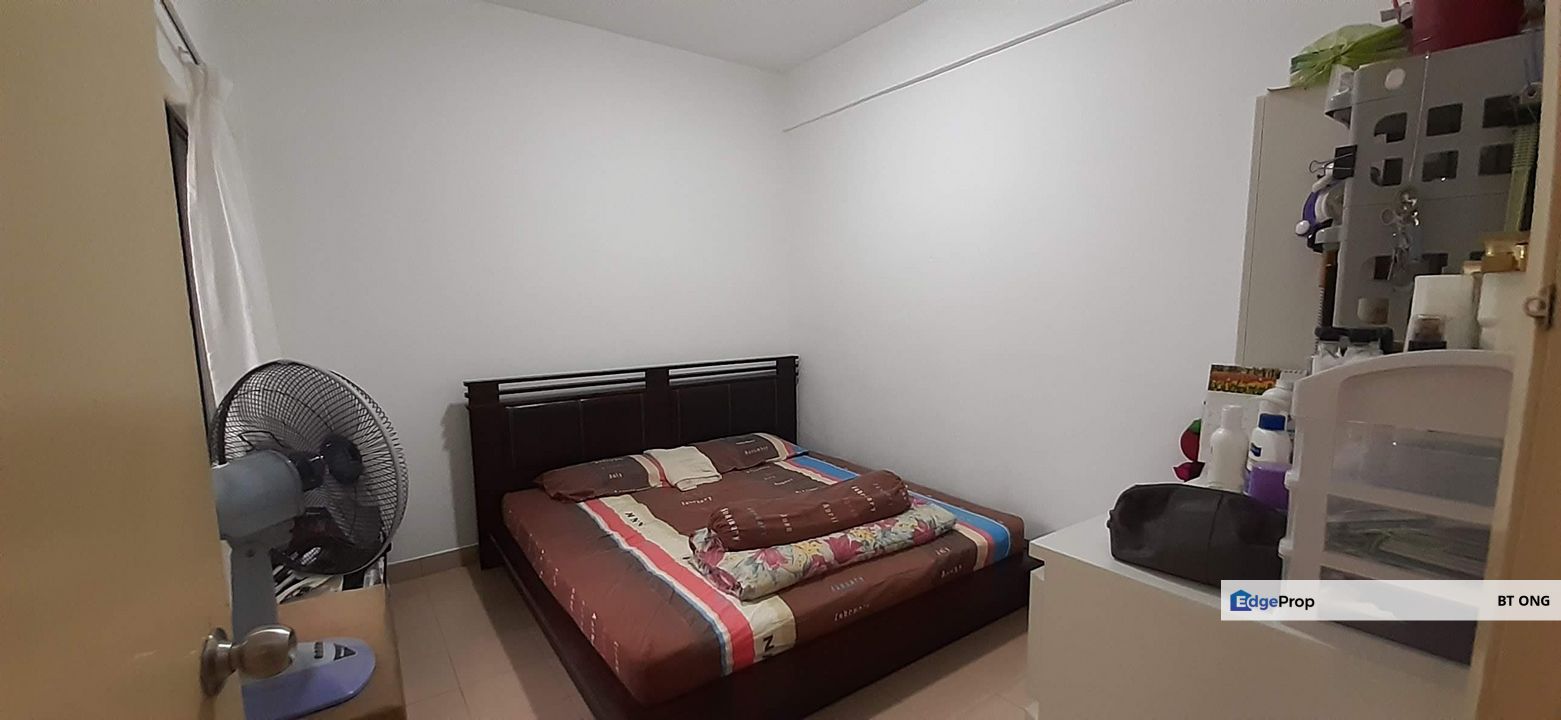 Apartment for sale @ Jalan 3/92b, Taman Kobena, Cheras / 3 bedrooms 2 bathrooms/ renovated / 1000sq / carpark / RM380k , Kuala Lumpur, Cheras