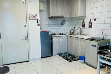 Mont Kiara Service Residence @ The Arte Freehold Fully Furnished For Sale RM 750,000