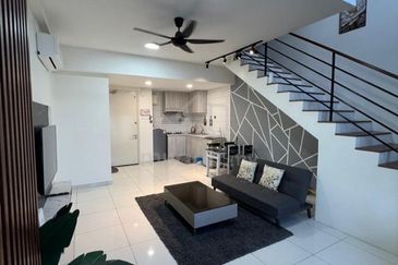 Mont Kiara Service Residence @ The Arte Freehold Fully Furnished For Sale RM 750,000