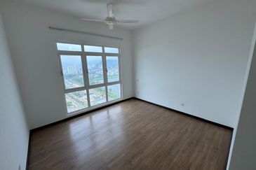 Aurora Tower @ Eco Sky