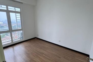 Aurora Tower @ Eco Sky