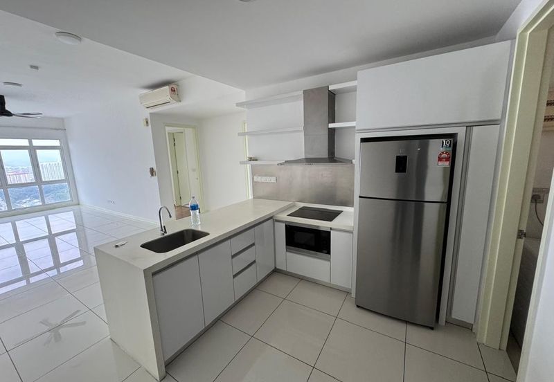 Aurora Tower @ Eco Sky