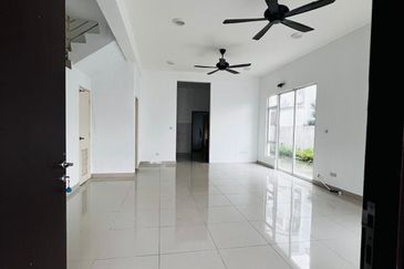 M Residence 2