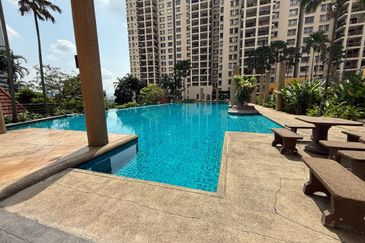 Royal Domain Sri Putramas II