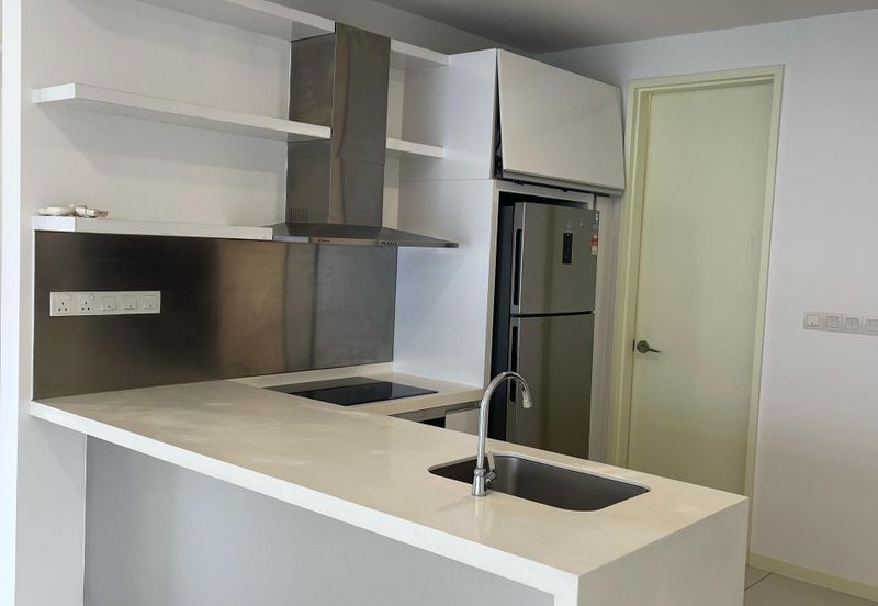 Aurora Tower @ Eco Sky