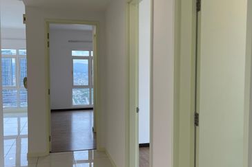 Aurora Tower @ Eco Sky