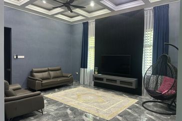 Freehold Bungalow Air Molek Melaka for Sale