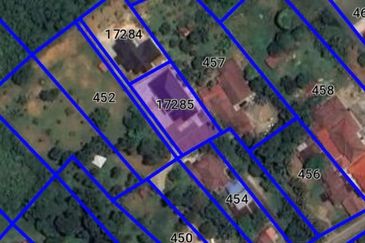 Freehold Bungalow Air Molek Melaka for Sale