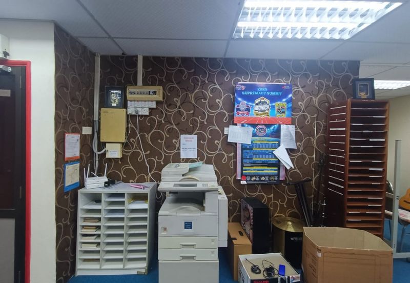 Nice Second Floor Fully Furnish Office @ Plaza Mahkota Melaka for Sale