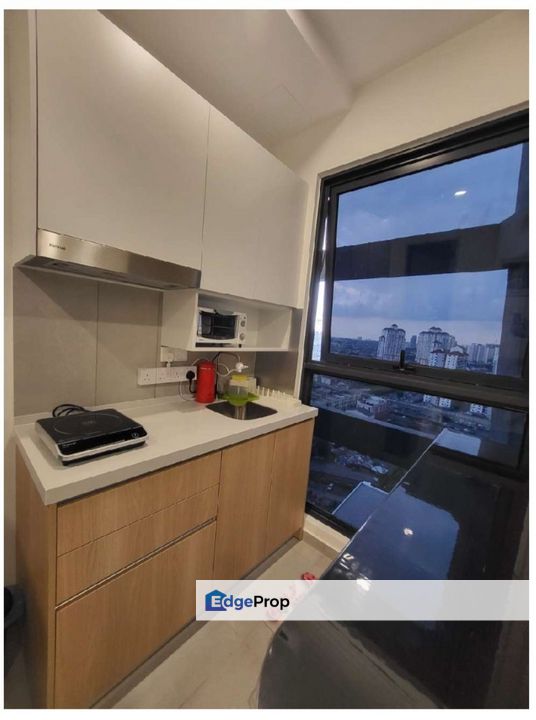 YOLO Signature Suite, Professional ID design Corner Unit Fully Furnished 2rooms 1bath, Selangor, Petaling Jaya