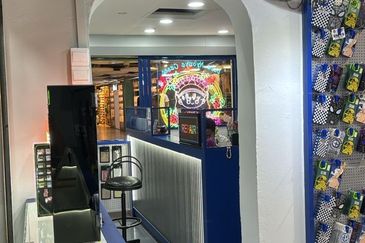 Melaka Raya Dataran Pahlawan Megamall Shopping Lot for Sale 