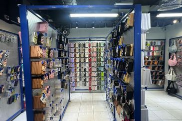 Melaka Raya Dataran Pahlawan Megamall Shopping Lot for Sale 