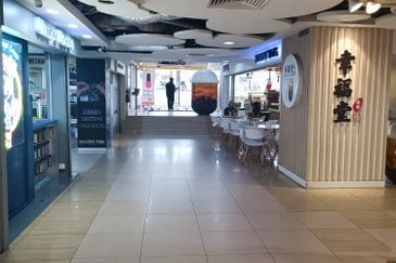 Melaka Raya Dataran Pahlawan Megamall Shopping Lot for Sale 