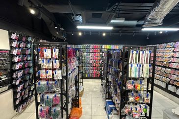 Melaka Raya Dataran Pahlawan Megamall Shopping Lot for Sale 