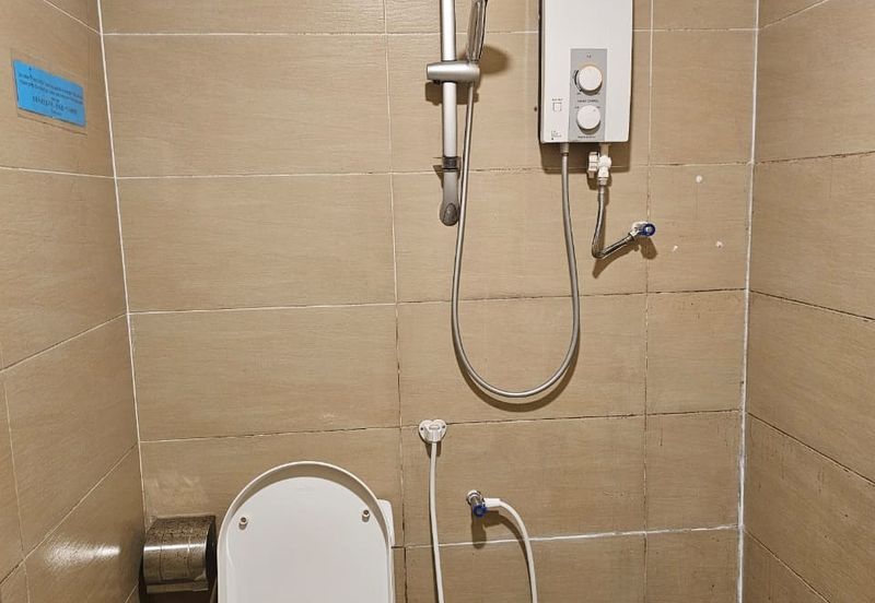 Hotel at Taman Kota Laksamana for sale