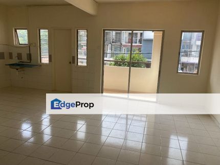 Great Value 1st Floor Unit, Jalan Amansiara 1 - 1,200sf, Selangor, Rawang