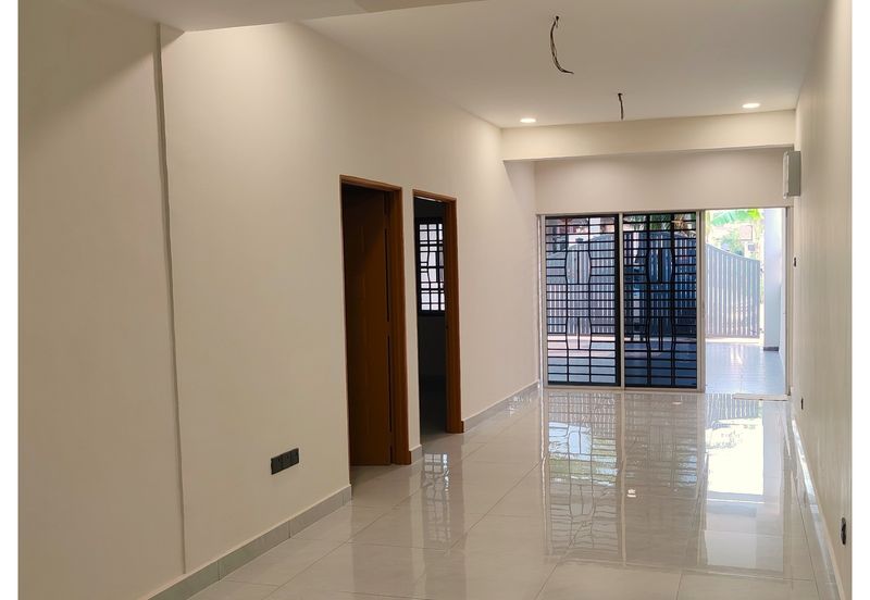 OUG Renovated 1-Storey Terrace l Extended l Prime KL Location