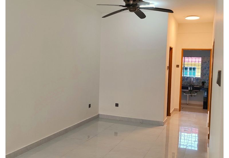 OUG Renovated 1-Storey Terrace l Extended l Prime KL Location