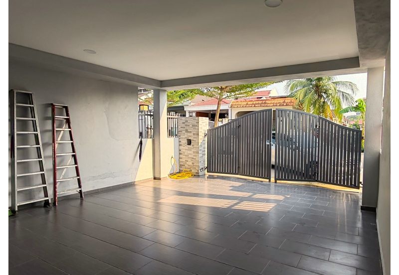 OUG Renovated 1-Storey Terrace l Extended l Prime KL Location