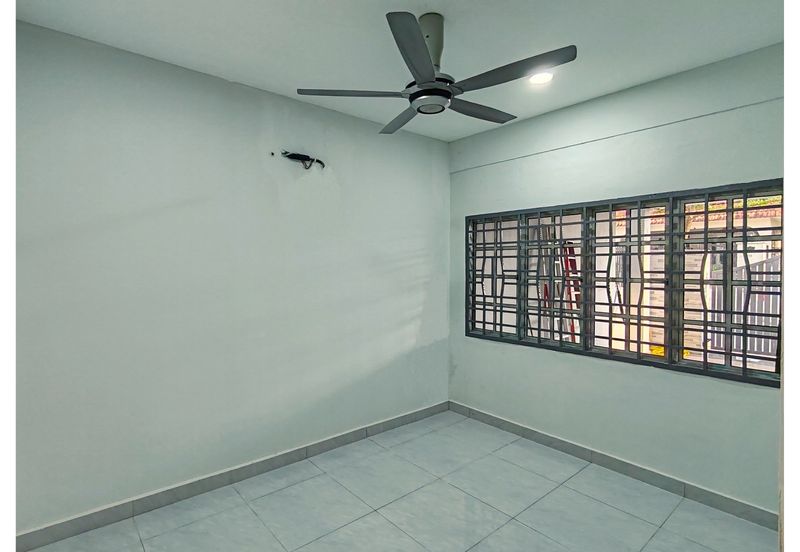 OUG Renovated 1-Storey Terrace l Extended l Prime KL Location