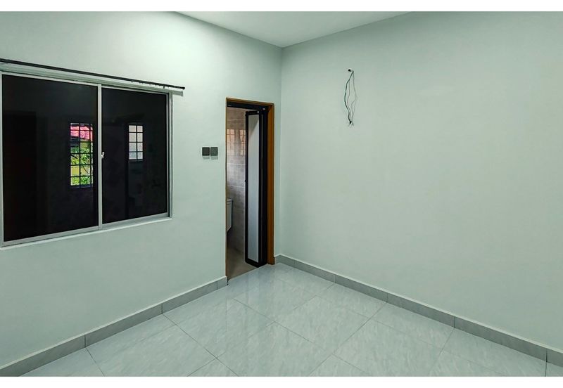 OUG Renovated 1-Storey Terrace l Extended l Prime KL Location