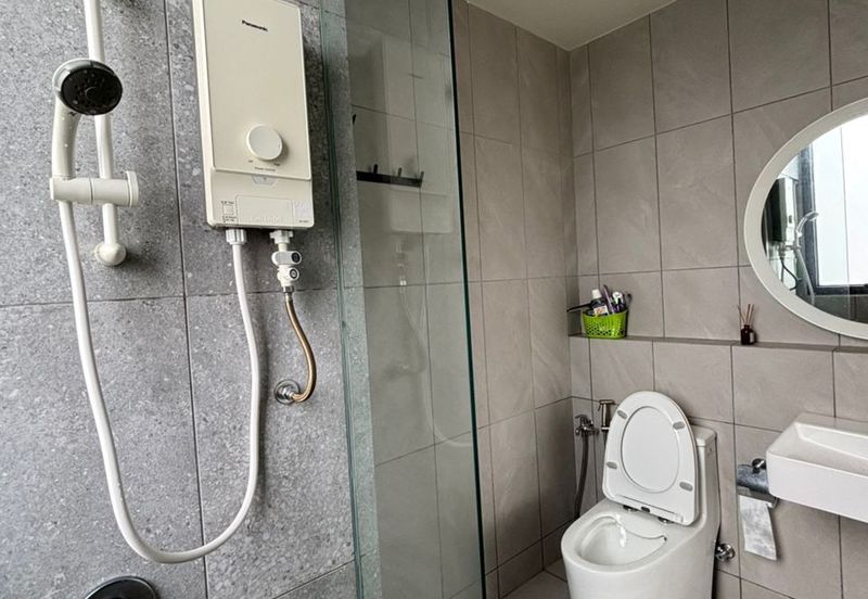 Emerald 9 Condominium