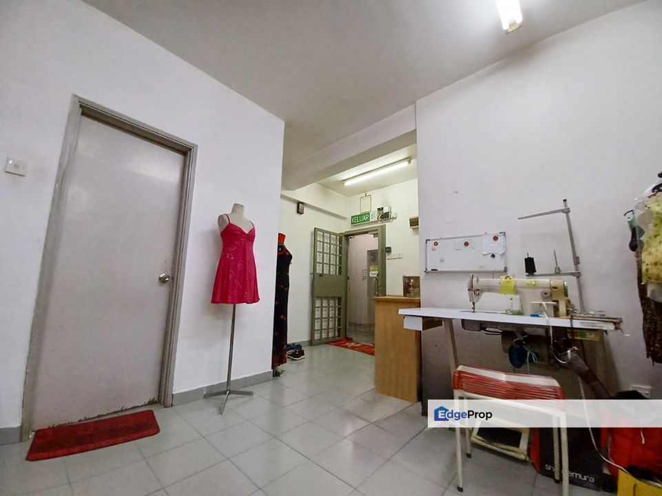 CHERAS BUSINESS CENTRE, KL | Partly Furnished Office + 1 Car Park @ STRATEGIC LOCATION, Kuala Lumpur, Cheras