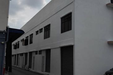 Pusat Perniagaan Jalan Raja Uda