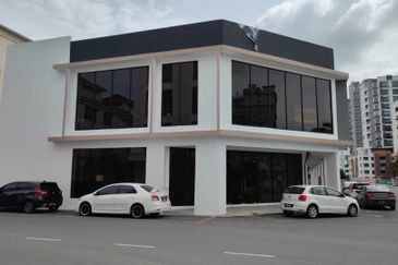 Pusat Perniagaan Jalan Raja Uda