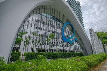 🌅 Luxury Seaview Condo @ Quay West, Bayan Lepas | Fully Furnished | RM3,000 Only!