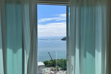 🌅 Luxury Seaview Condo @ Quay West, Bayan Lepas | Fully Furnished | RM3,000 Only!