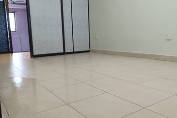 Renovated Double Storey Semi-D @ Taman Selamat, Alma | Freehold | Move-in Ready