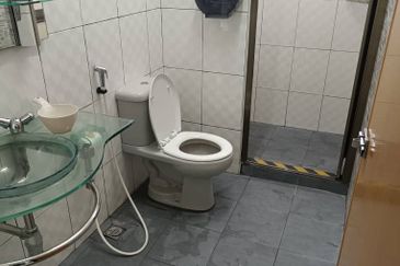 Renovated Double Storey Semi-D @ Taman Selamat, Alma | Freehold | Move-in Ready