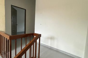 🏡 End Lot Double-Storey House for Rent – Taman KTC 3, Kulim, Kedah