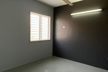 🏡 Batu Kawan 2-Storey Terrace House for Rent – Strategic Location!