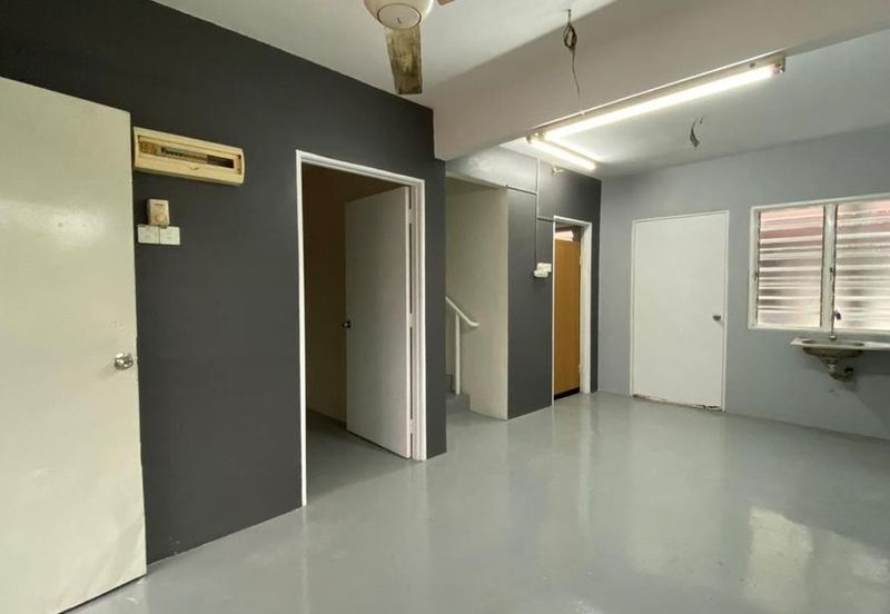 🏡 Batu Kawan 2-Storey Terrace House for Rent – Strategic Location!