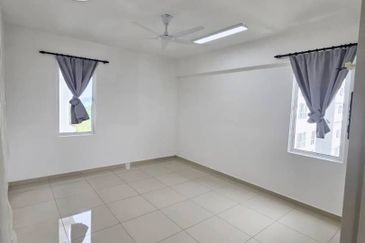 🔥🔥 Emerald Residence Condominium @ Bayan Lepas for rent