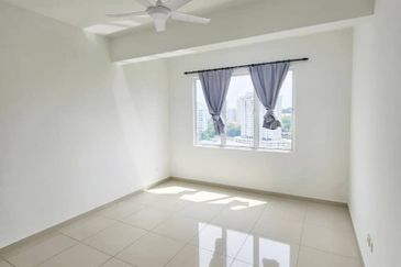 🔥🔥 Emerald Residence Condominium @ Bayan Lepas for rent