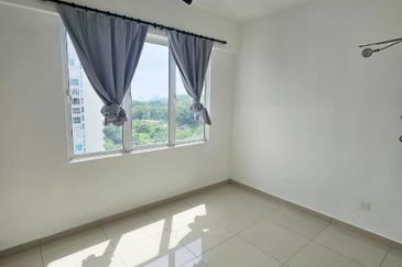 🔥🔥 Emerald Residence Condominium @ Bayan Lepas for rent