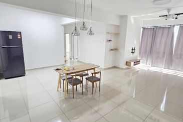 🔥🔥 Emerald Residence Condominium @ Bayan Lepas for rent