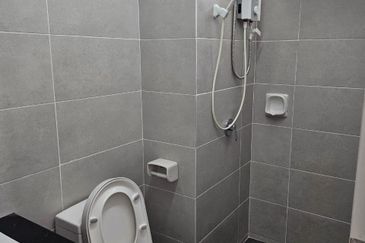 🔥🔥 Emerald Residence Condominium @ Bayan Lepas for rent