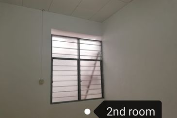 Bayan lepas single storey house for RENT RM2000/MONTH