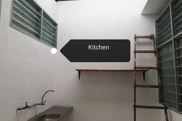 Bayan lepas single storey house for RENT RM2000/MONTH