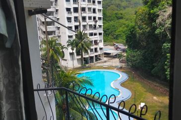Vista Condominium