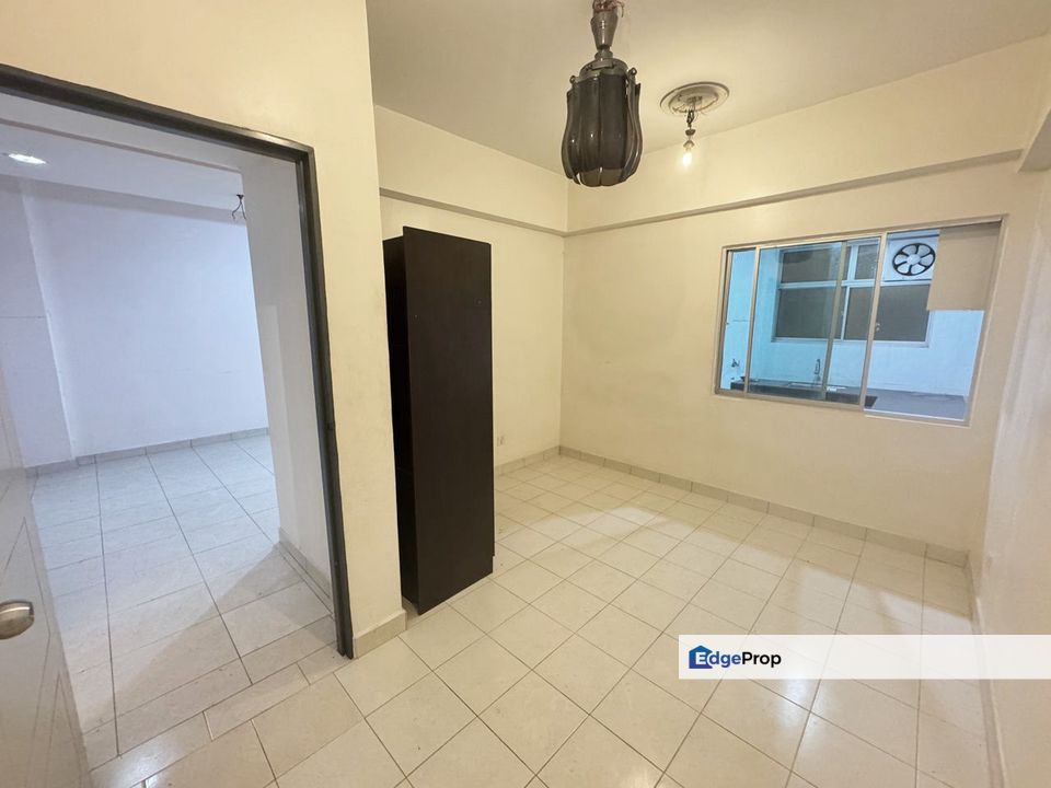 SERING AKASIA, BATU 9TH CHERAS, KUALA LUMPUR ✨ Freehold 3BR @ RARE CORNER UNIT | Spacious Single Floor Lot – Low Density, High Accessibility!, Kuala Lumpur, Cheras