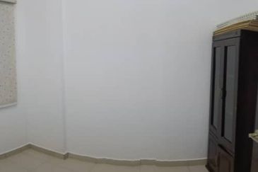 Setia Triangle Persiaran Kelicap