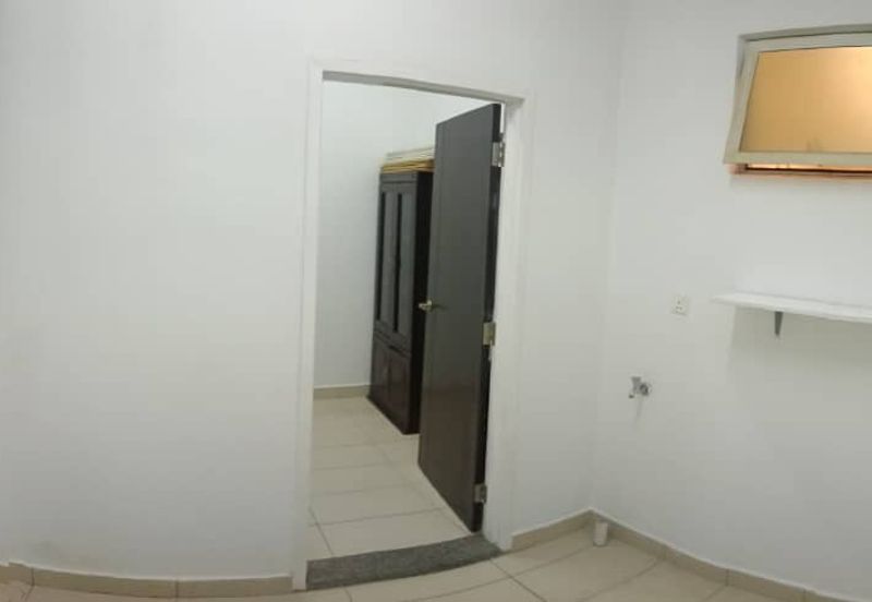 Setia Triangle Persiaran Kelicap