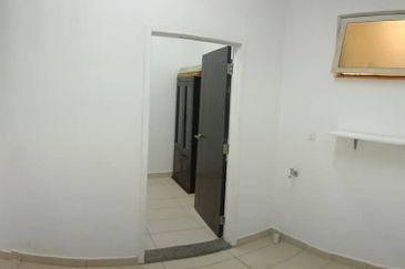 Setia Triangle Persiaran Kelicap