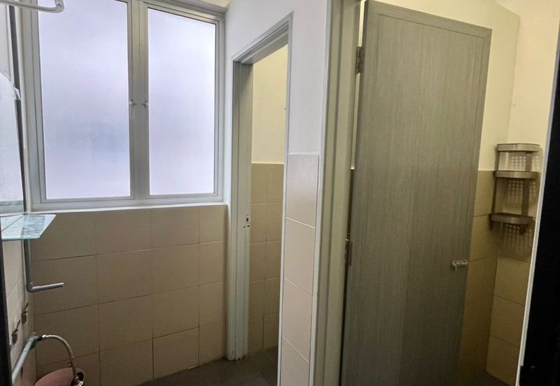 Flat in alma for sale