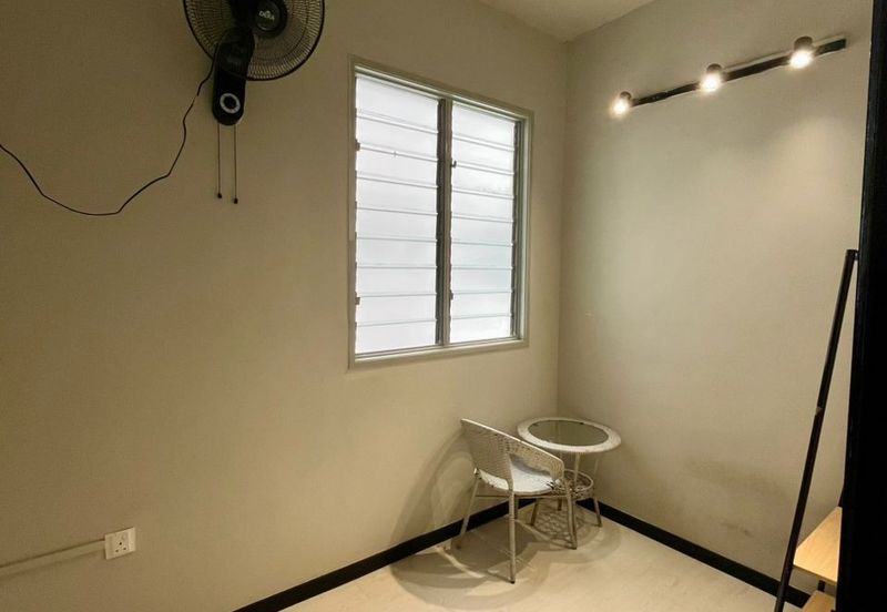 Flat in alma for sale